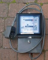 Stromzähler mit Zwischenstecker, ca 1m, Für den Internen Gebrauch Hessen - Hainburg Vorschau