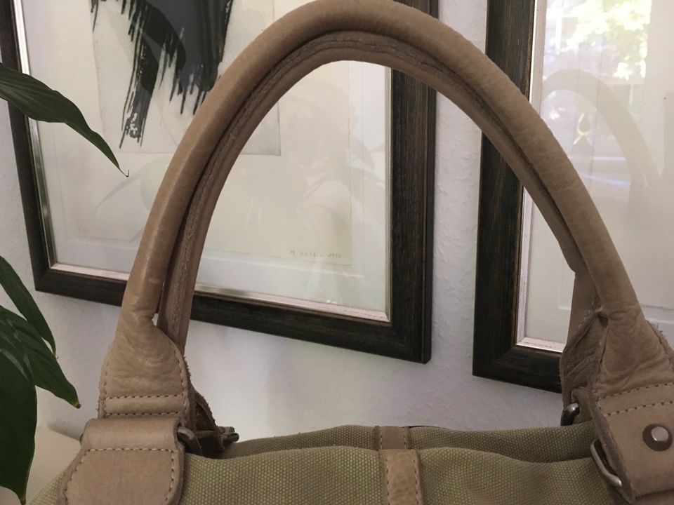 SCHUHTZENGEL/ Tasche/ Leder &Canvas, kurzer und langer Trager in Köln