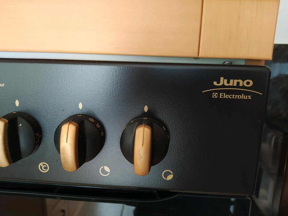 Backofen von Juno in Kalletal