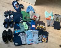Kleider-Paket- Jungs: Jeans, Pullover, Shirts Gr. 110, Schuhe 29 Hamburg-Mitte - Hamburg Hamm Vorschau