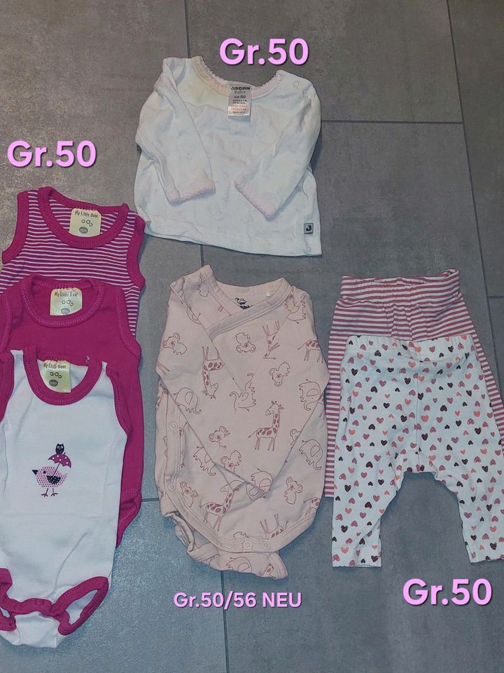 Kleidungspaket Baby Gr 50/56 in Bad Segeberg