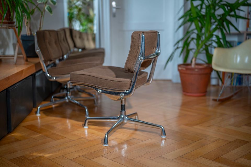 Eames Intermediate Chair ES101 ** (Nr. 2 von 4) in München