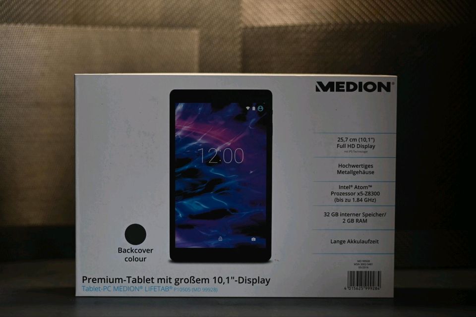 Medion Tablet P10505 mit Hülle in Neuhausen