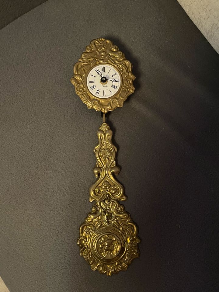 Uhr aus Paris in Essen