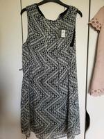 Sommerkleid Größe 44 inkl. 2 Gürtel Berlin - Lichtenberg Vorschau