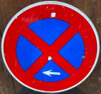 Straßenschild "Absolutes Halteverbot mit 1 Pfeil" Baden-Württemberg - Illingen Vorschau