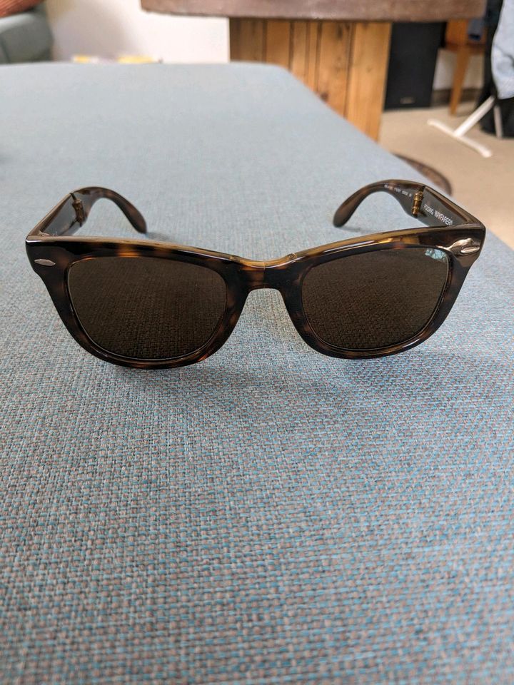 Ray Ban Folding Wayfarer in Ulm