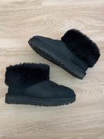 UGG Uggs Winterschuhe Boots 37 wie neu Original Kr. Altötting - Burghausen Vorschau
