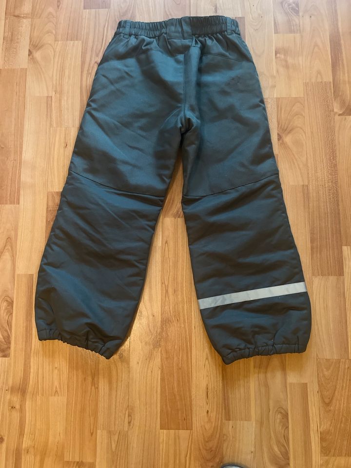 H&M Jungen Skihose grün 122 6-7 Jahre sehr guter Zustand in Wiesbaden