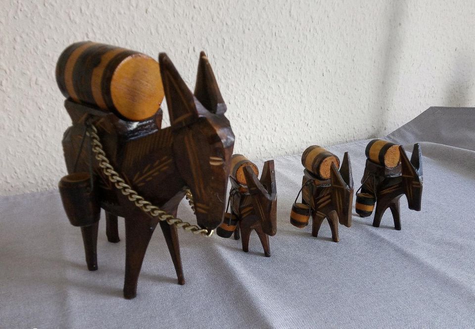 Eselgruppe aus Holz in Meißen