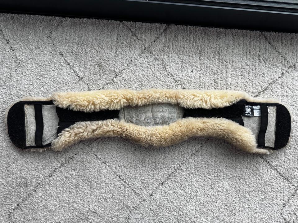 Mattes Kurzgurt Ersatz Lammfell asymmetrisch slim line 75 cm in Vechta