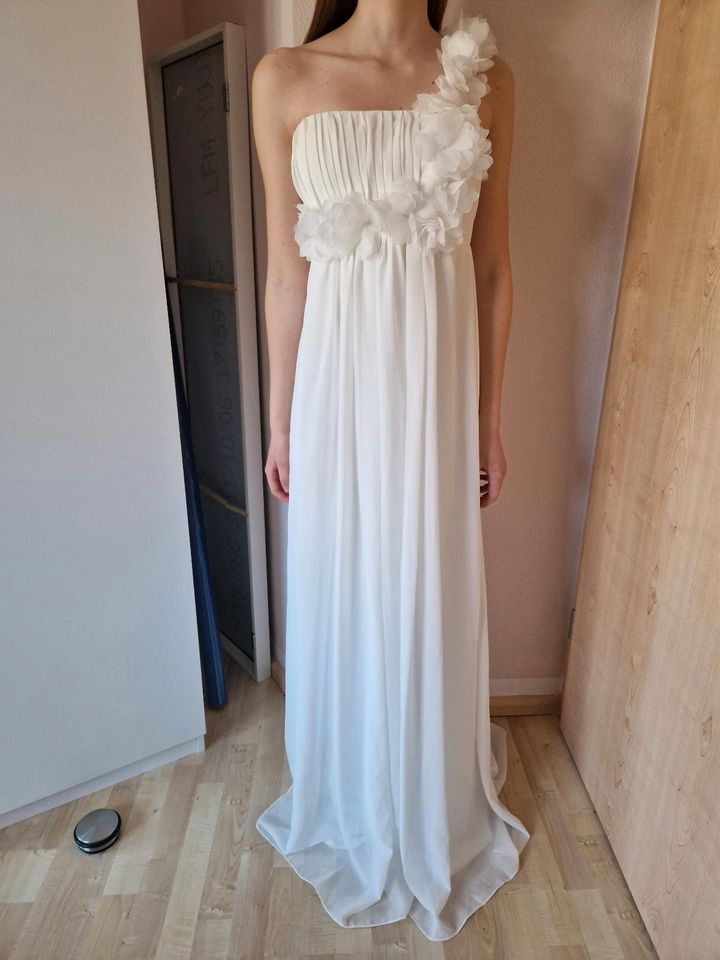 Brautkleid One Shoulder weiß lang ungetragen in Ludwigshafen