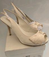 MENBUR Wedding Kaila Damen Slingback Sandalen Elfenbein Gr.41 Baden-Württemberg - Sulzbach-Laufen Vorschau