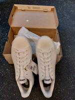 Adidas Schuhe Original verpackt Niedersachsen - Wilhelmshaven Vorschau