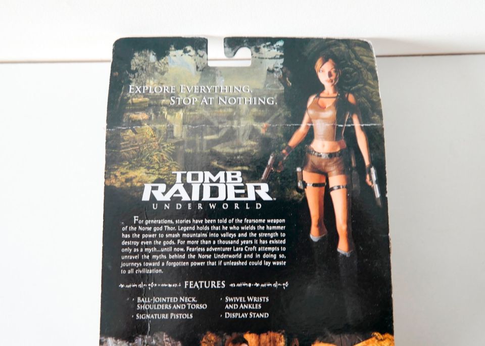 NECA TOMB RAIDER UNDERWORLD LARA CROFT Figur 18 cm in Wermelskirchen