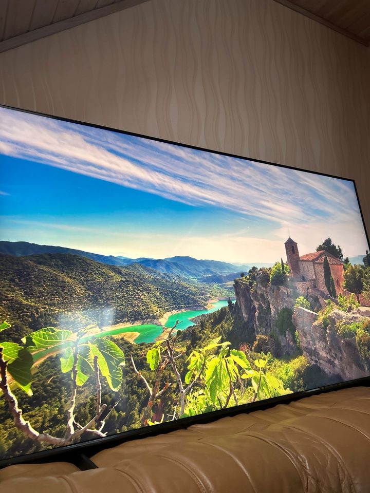 Samsung GQ 65 Q60 cauxzg Smart TV „65“ in Altdorf