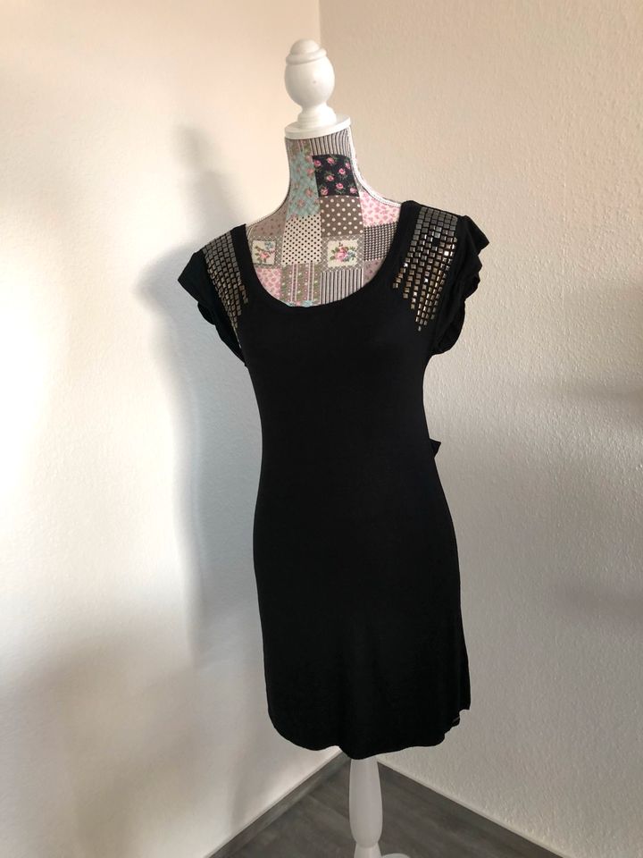 Damen Party Kleid Minikleid schwarz von Guess in Größe M in Bielefeld