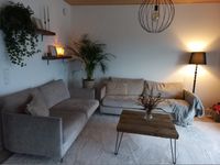 Couch Sofa Schlafcouch beige 2 Zweisitzer Creme 2,00 & 1,60 Sachsen-Anhalt - Tangermünde Vorschau