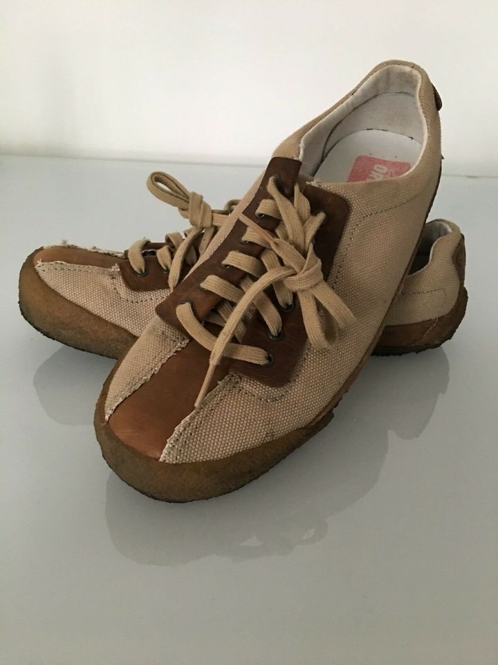 CLARKS Schuhe Clarks Originals Herrenschuhe Sneaker Chucks in Berlin