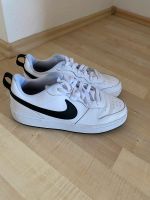 Nike Court Sport Schuhe wie neu einmal getragen Gr.40 Hamburg - Bergedorf Vorschau