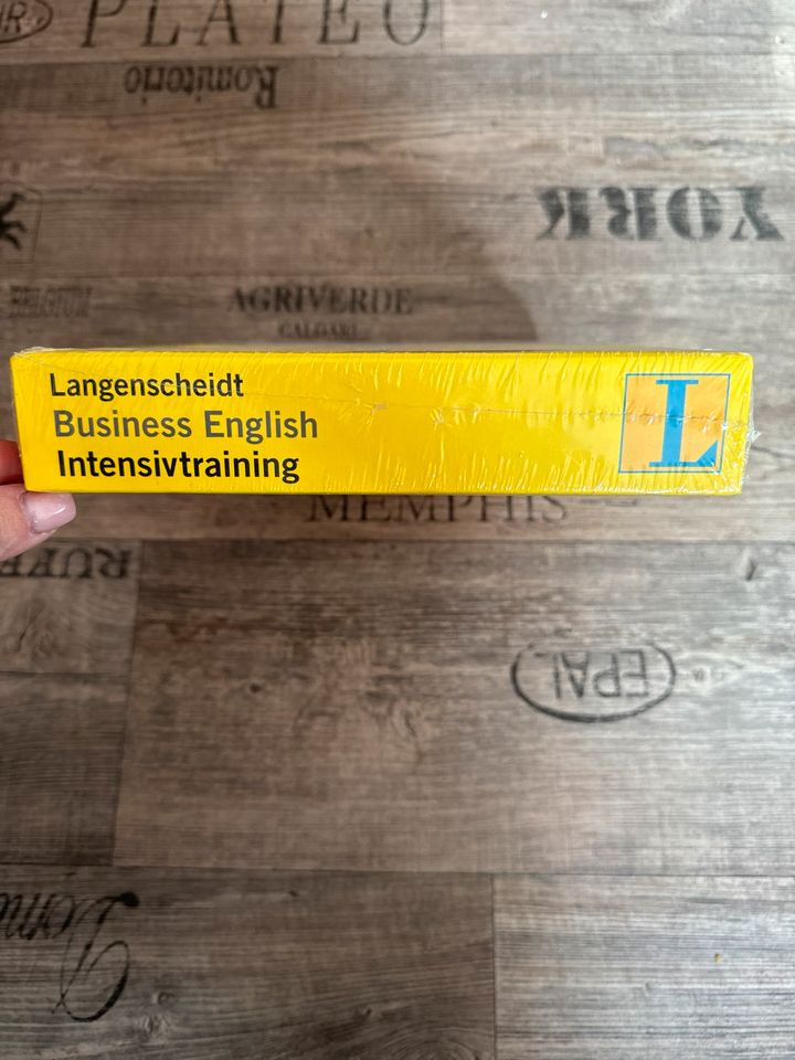 Business English Langenscheidt OVP in Breckerfeld