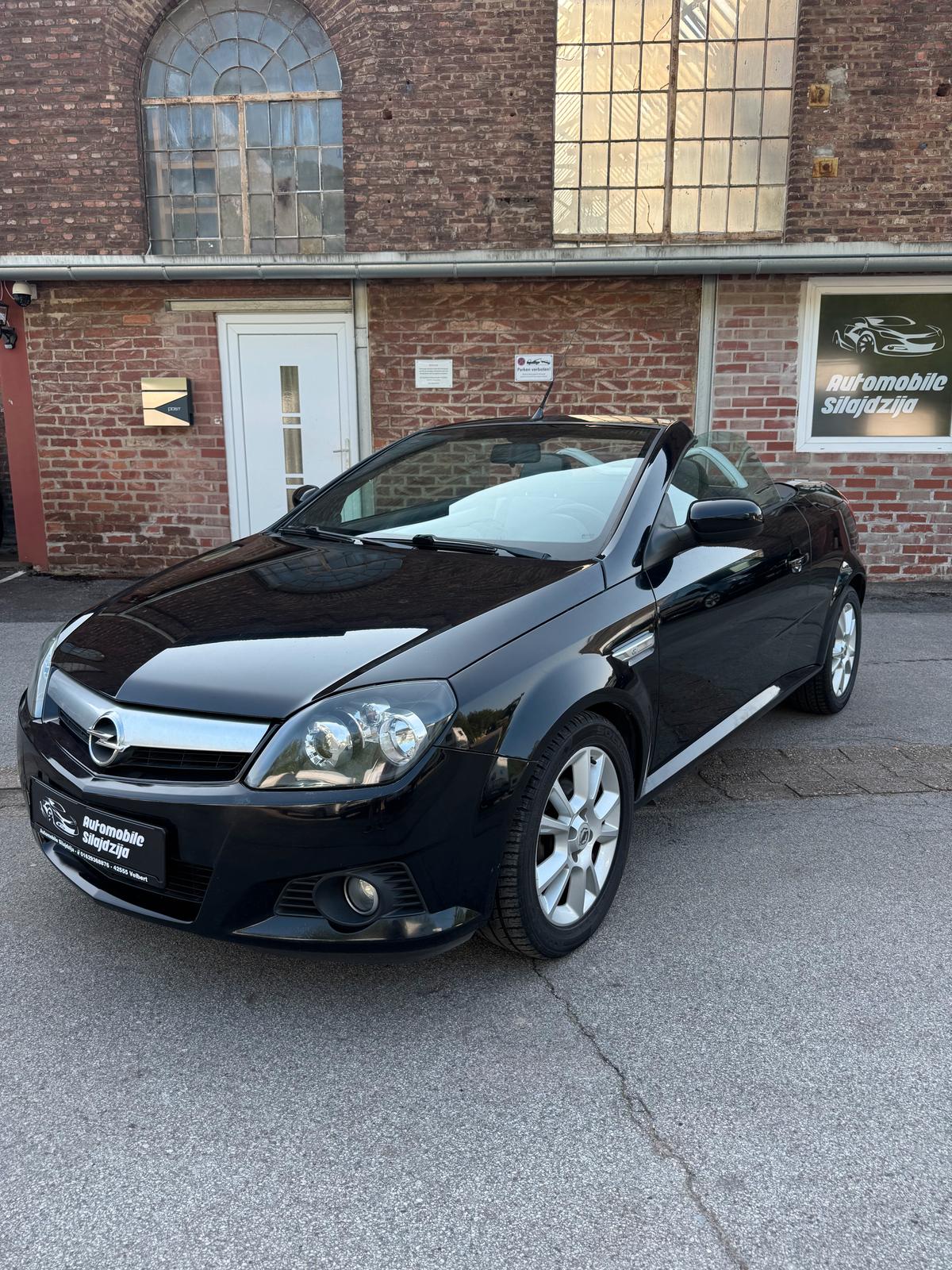 Abbildung des Autos Opel Tigra Twin Top Spor…