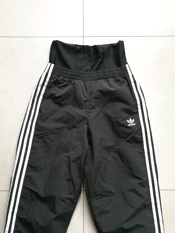 Hose, Adidas, neu mit Etikett, FSH Track Pants in Netzschkau