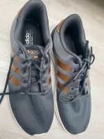 Turnschuhe Adidas Nordrhein-Westfalen - Krefeld Vorschau