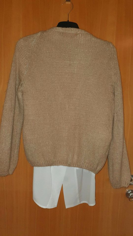 Monday afternoon Strickjacke cardigan beige camel *wie neu* in Vellberg