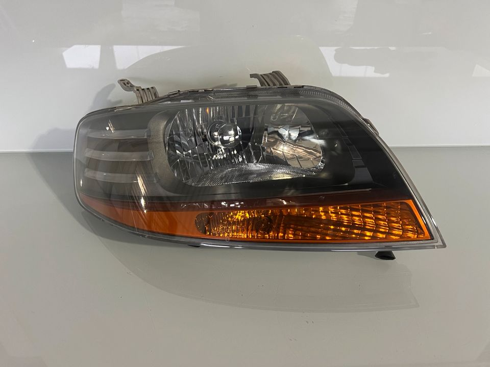 Scheinwerfer Daewoo Kalos rechts Frontscheinwerfer Lampe in Wilnsdorf