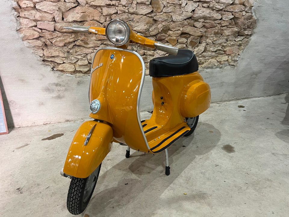 Vespa V50 R Bj 73 deutsche Papiere Restauriert in Bad Abbach