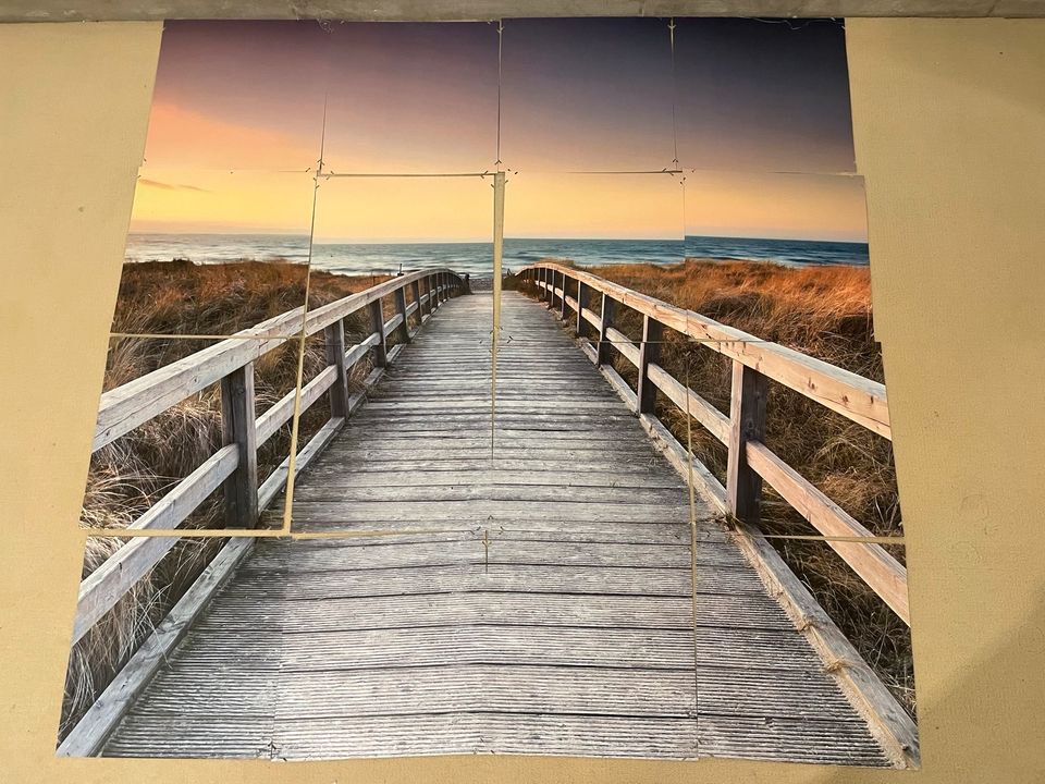 XXL Wandbild in Kacheloptik: Brücke zum Meer in Elsdorf