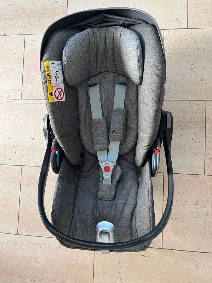 Babyschale CYBEX Platinum Cloud Q Plus mit Station Base Q-Fix in Beckum