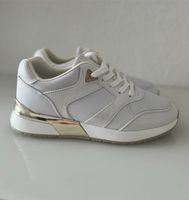 Guess Damen Sneaker Größe 39 Nordrhein-Westfalen - Velbert Vorschau