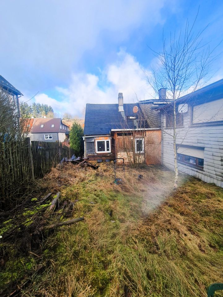 Einfamilienhaus mit Garten und großen Grundstück im grünen Thüringen in Großbreitenbach