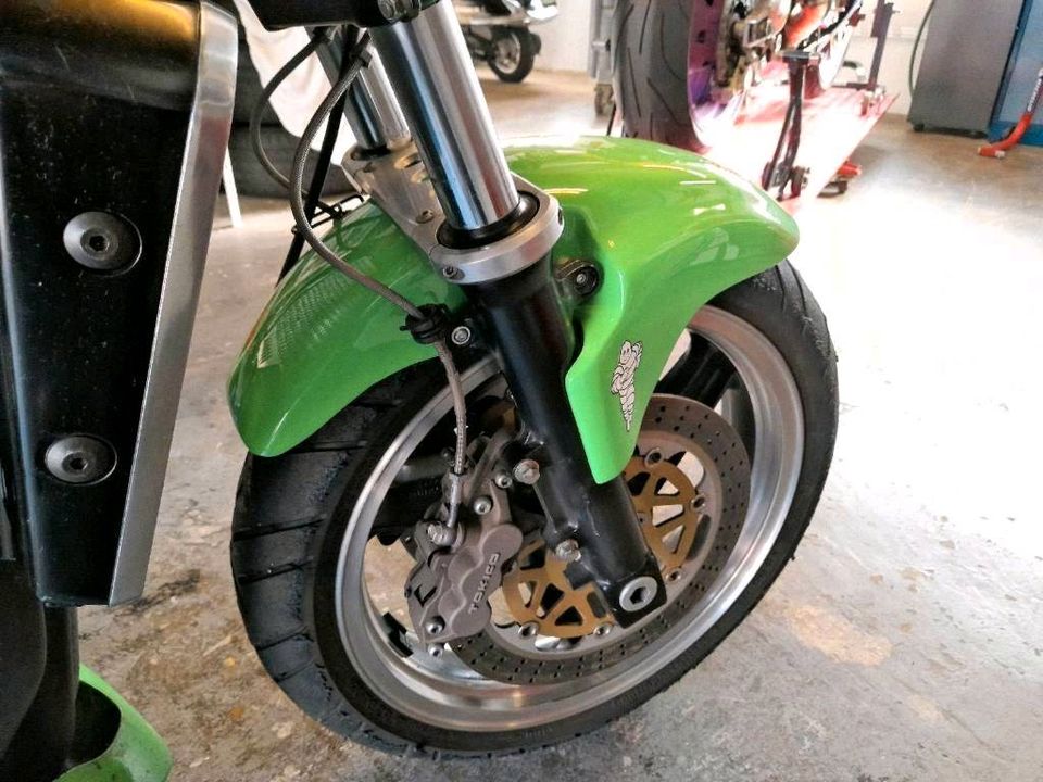 KAWASAKI ZRX1100 CLASSIC SUPERBIKE in Inden