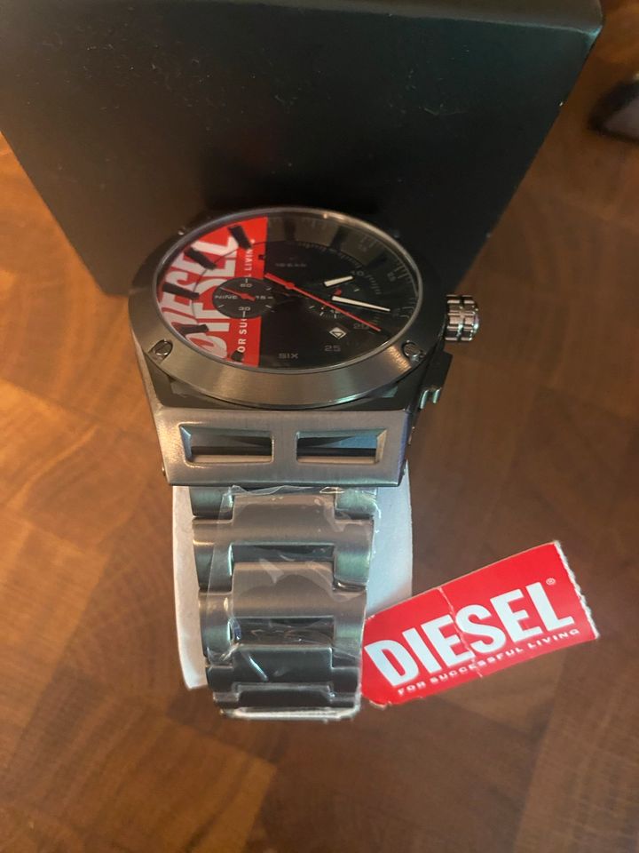 Originale Diesel Uhr in Göppingen