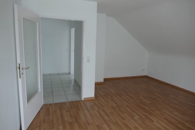 3 Zimmer DG Wohnung in Brühl in Brühl