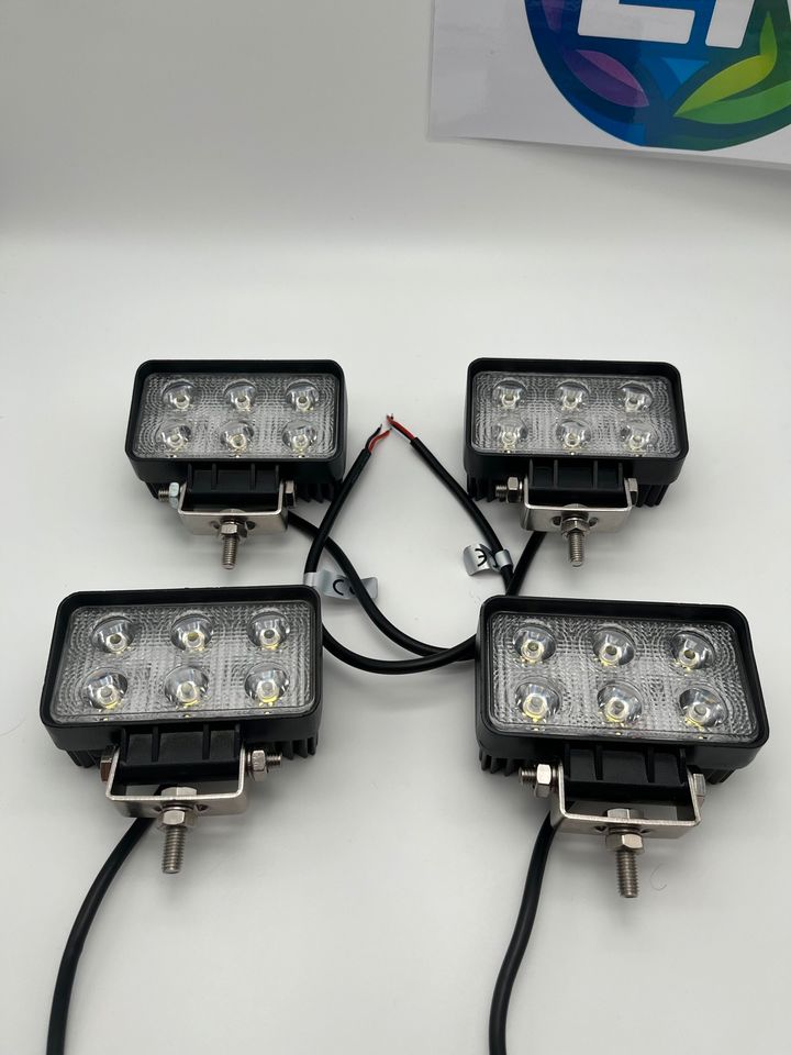 4x 18W LED Arbeitsscheinwerfer Auto Strahler Traktor Scheinwerfer