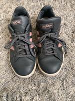Turnschuhe Adidas Dunkelgrau Größe 39 Leipzig - Gohlis-Mitte Vorschau