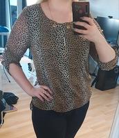 Bluse Leopardmuster mit gold Glitzer und Kette Bayern - Kempten Vorschau