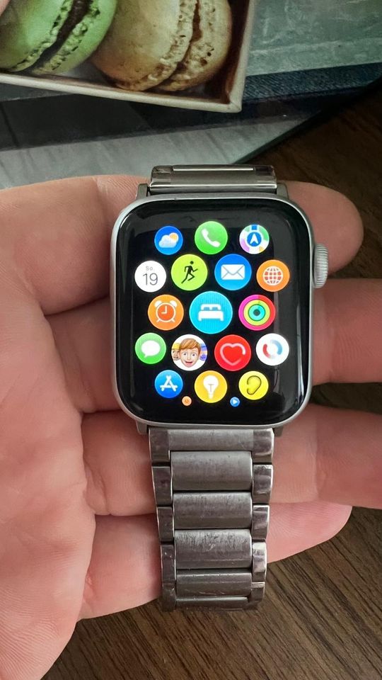 Apple Watch Series 6 in Dresden