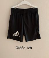 Adidas Short in Größe 128 Niedersachsen - Bergen Vorschau