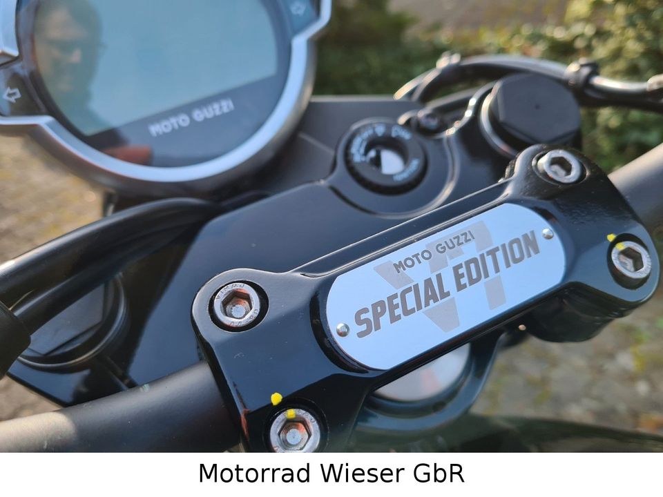 Moto Guzzi V7 Stone Special Edition in Hinterweidenthal