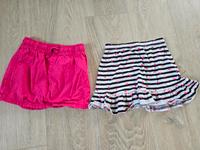 2x Röcke Gr. 110/116 pink + weiß/schwarz pinke Herzen Brandenburg - Zeuthen Vorschau