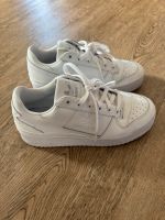 Adidas Forum Bold Damen Schuhe Gr.40 weiß sehr guter Zustand Nordvorpommern - Landkreis - Saatel Vorschau