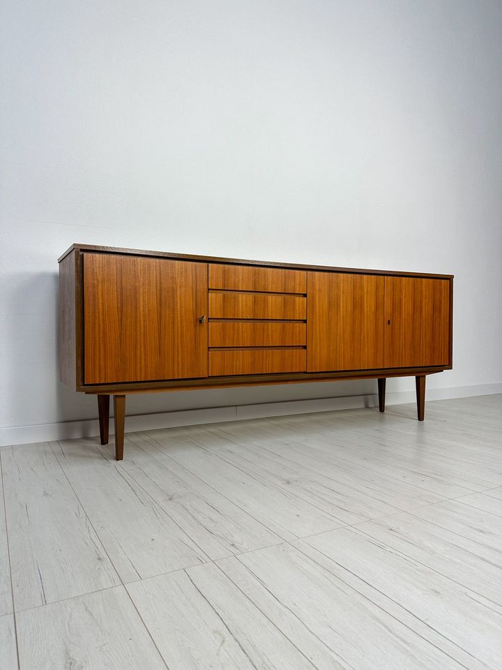 60er 70er Nussbaum Sideboard Kommode Vintage Retro Mid-Century in Wesseling