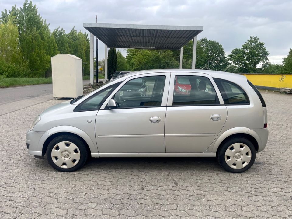 Opel Meriva Edition in Plaidt