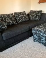 Sehr schönes Sofa , Schlafsofa , Big Sofa mit Hocker und 8 Kissen Niedersachsen - Ahlerstedt Vorschau