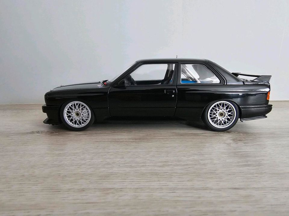 1:18 Autoart Bmw E30 M3 in Bad Driburg